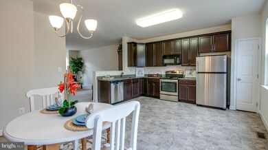 430 English Oak Ln, Prince Frederick, MD 20678 - photo 2