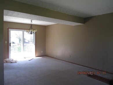 3949 Dunne Dr, Columbus, OH 43207 - photo 2