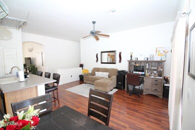 5446 W Buffalo St, Chandler, AZ 85226 - photo 4