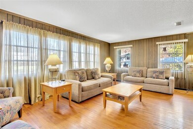 Florida Room to enjoy canal views