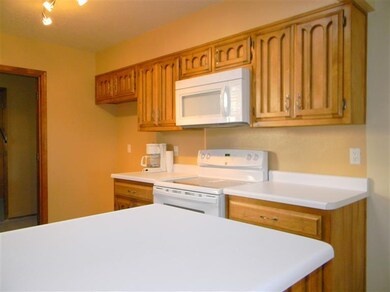 5909 Elmwood Dr NE, Albuquerque, NM 87109 - photo 6