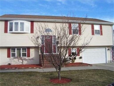 319 Grape St, New Bedford, MA 02740 - photo 3