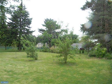 698 Mearns Rd, Warminster, PA 18974 - photo 5