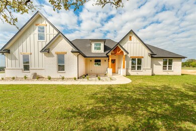 161 Helton Dr, Granbury, TX 76049 - photo 2