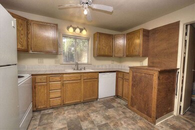 1210 Holly St, Nampa, ID 83686 - photo 5