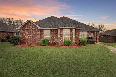 1112 Camelot Dr, Wylie, TX 75098 - photo 2