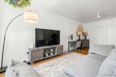 122 W 9th St unit 2, Boston, MA 02127 - photo 6