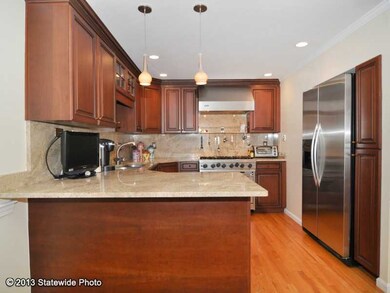 22 Miles Ave unit 16, Providence, RI 02906 - photo 6