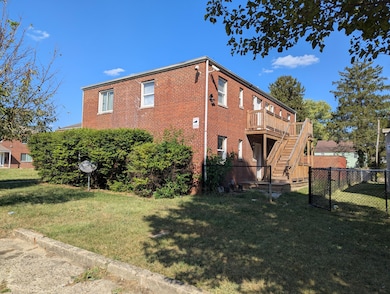 94 N Hampton Rd, Columbus, OH 43213 - photo 4