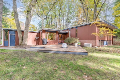 1915 Sylvan Ln, Midland, MI 48640 - photo 4