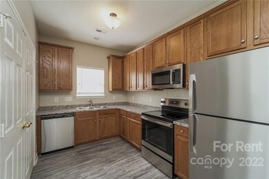 741 Sir Raleigh Dr, Concord, NC 28025 - photo 4