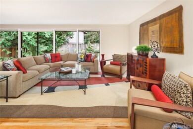 8571 SE 72nd St, Mercer Island, WA 98040 - photo 3