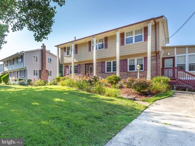 7313 Longbranch Dr, New Carrollton, MD 20784 - photo 2