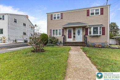 1344 Greenview Dr, Bethlehem, PA 18018 - photo 2