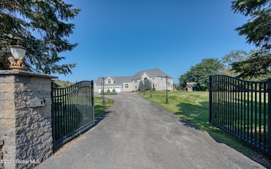 1310 Currybush Rd, Schenectady, NY 12306 - photo 3