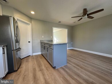 8611 Willow Oak Rd, Parkville, MD 21234 - photo 7