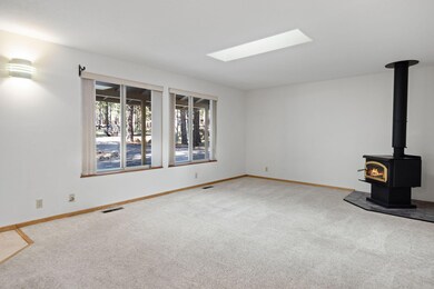 14570 Mountain View Loop, Sisters, OR 97759 - photo 4