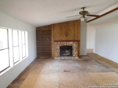 200 County Road 4443, Hondo, TX 78861 - photo 2