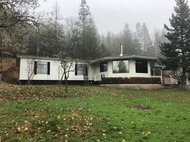 414 Opal Ln, Grants Pass, OR 97526 - photo 2