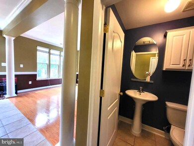 711 Redgate Ln, Woodbridge, VA 22191 - photo 7