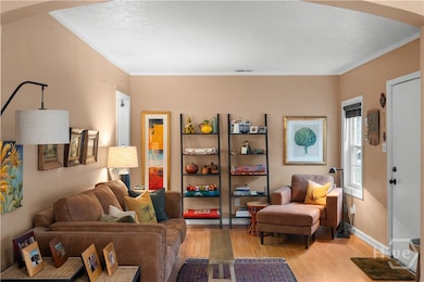 2130 Hanson St, Savannah, GA 31404 - photo 4