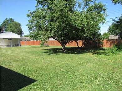 425 Raines St, Plainfield, IN 46168 - photo 3