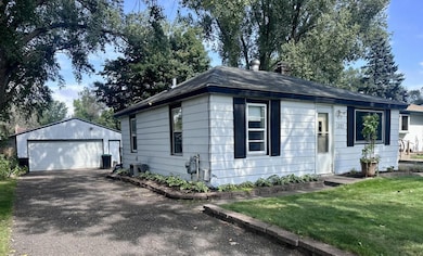 301 Longfellow St NE, Minneapolis, MN 55432 - photo 2