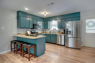 201 E 7th St, Springtown, TX 76082 - photo 7