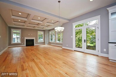 2134 Emilys Ln, Falls Church, VA 22043 - photo 5