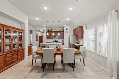 2802 Wilde Redbud Ln, Shenandoah, TX 77385 - photo 6