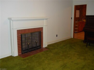 404 Northwood Dr, Asheboro, NC 27203 - photo 6