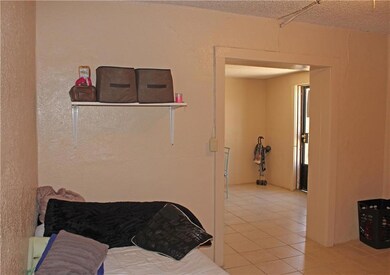 317 N Carolina Dr unit A, B, El Paso, TX 79915 - photo 2