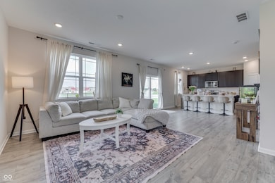 5906 Aleppo Ln, Greenwood, IN 46143 - photo 6