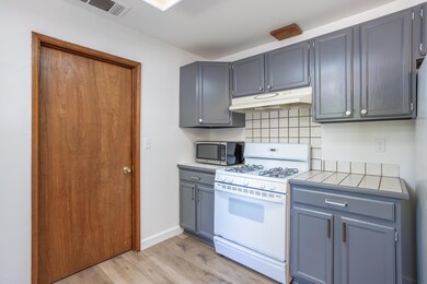 3615 Mercury Dr, Redding, CA 96002 - photo 4