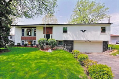 8516 Liable Rd, Highland, IN 46322 - photo 2