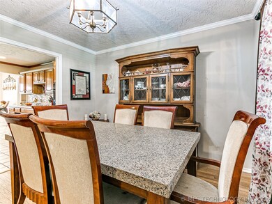 2221 W Edgewater St, Broken Arrow, OK 74012 - photo 5