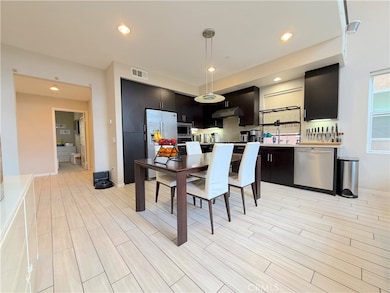 1540 W Artesia Square unit G, Gardena, CA 90248 - photo 6