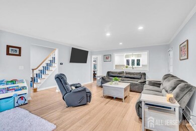 110 Springcrest Dr, Hightstown, NJ 08520 - photo 6