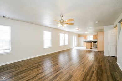 6259 Dusty Laurel Dr, Whitestown, IN 46075 - photo 3