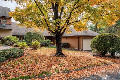 2 Chambord Park, Bloomfield, CT 06002 - photo 4