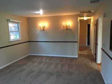 534 North Cir, Bethlehem, PA 18018 - photo 3