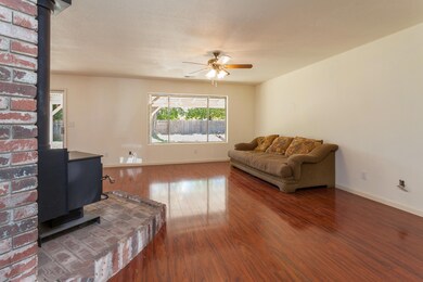 LivingRoom2