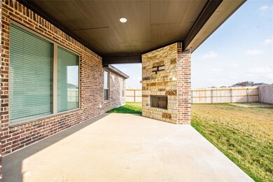 509 Magnolia Dr, Troy, TX 76579 - photo 5