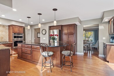 1352 Saxon Ln, Naperville, IL 60564 - photo 7