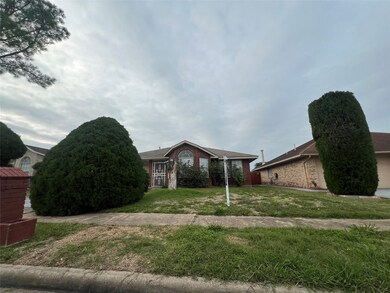 9515 Coast Bridge St, Houston, TX 77075 - photo 2