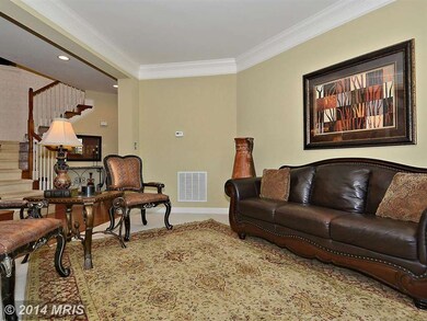 25754 S Village Dr, Chantilly, VA 20152 - photo 4