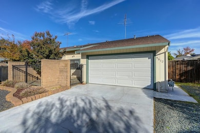 5612 Cypress Point Dr, Citrus Heights, CA 95610 - photo 2