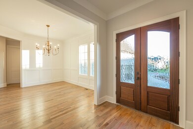 8246 Rambling Rose Dr, Ooltewah, TN 37363 - photo 3