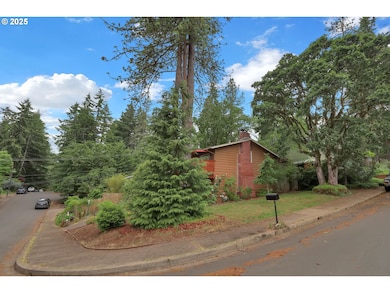 4574 Manzanita St, Eugene, OR 97405 - photo 2
