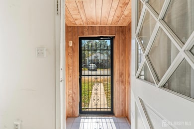 25 Evergreen St, Spotswood, NJ 08884 - photo 4